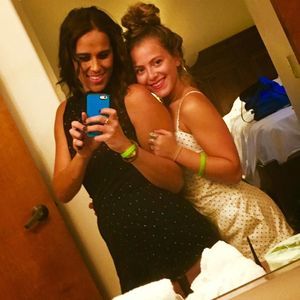 Meet your Posher, Adina